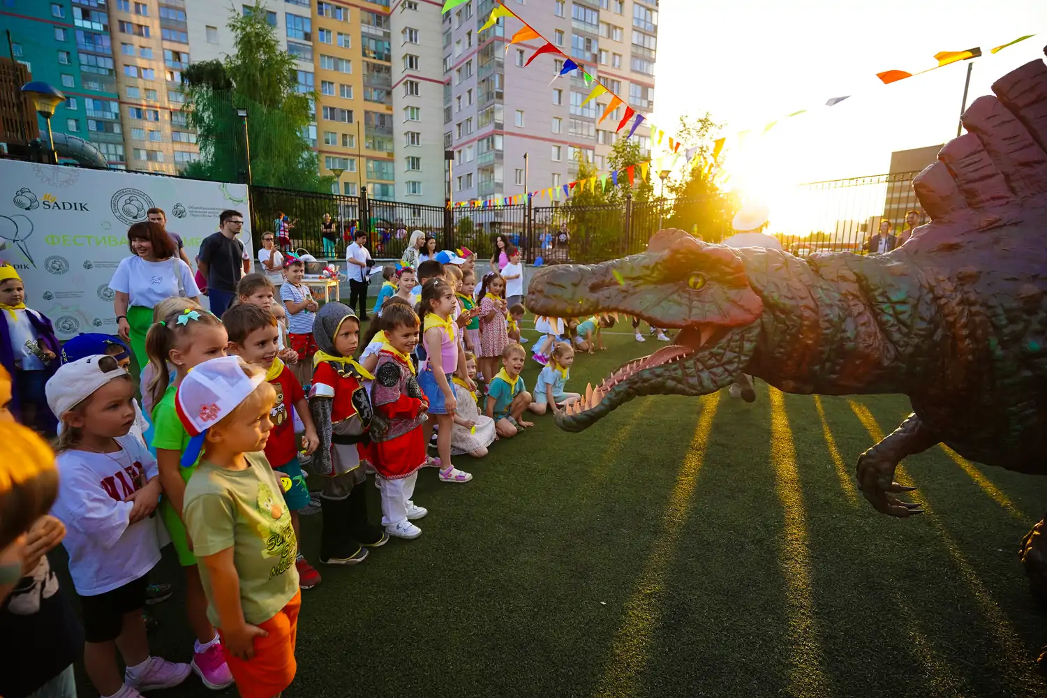 MySadik Снаружи